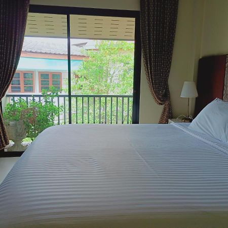 Sri Ngachang Chiang Mai Esterno foto